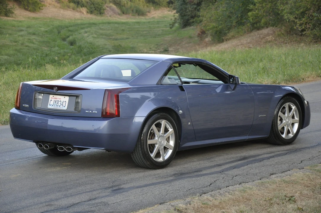 2006 Cadillac XLR - Image 18 of 31