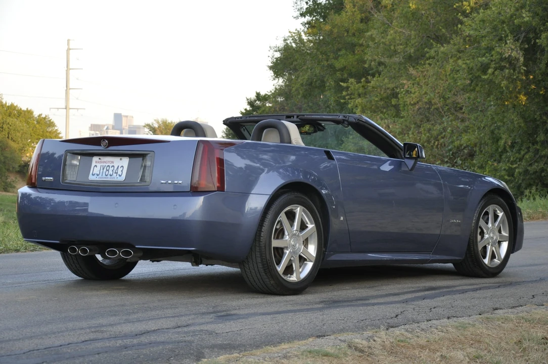 2006 Cadillac XLR - Image 9 of 31