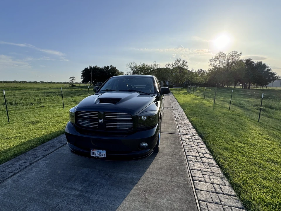 2006 Dodge Ram SRT-10 3rd Gen - Image 2 of 31