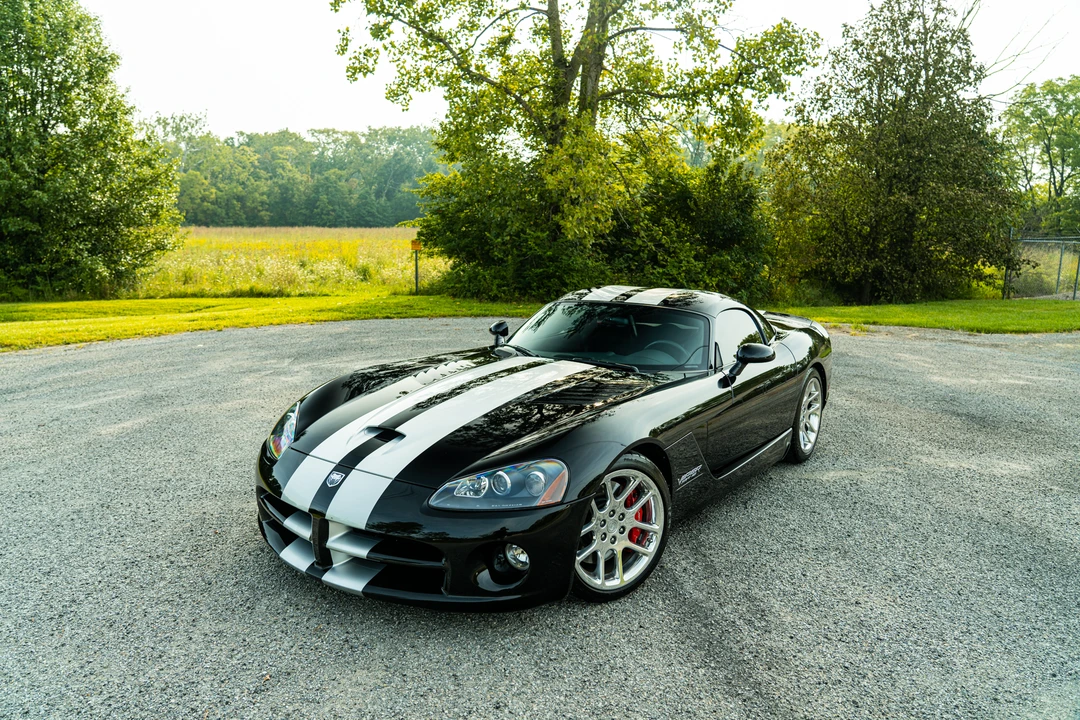 2006 Dodge Viper 3rd Gen - Image 2 of 31