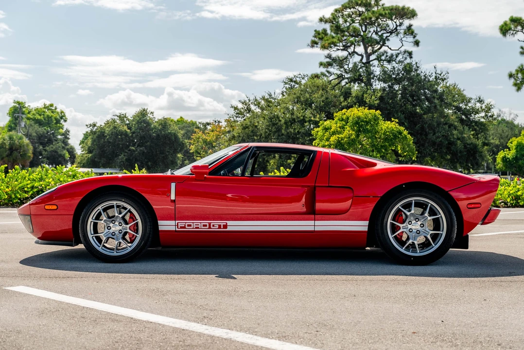 2006 Ford GT 1st Gen - Image 18 of 31