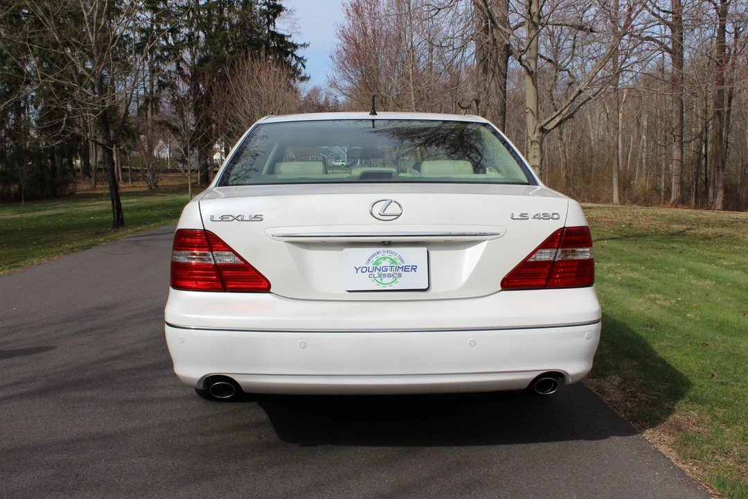 2006 Lexus LS 3rd Gen - Image 7 of 31