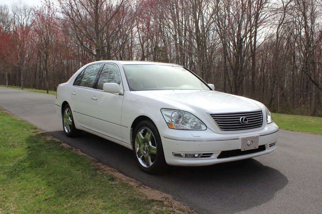 2006 Lexus LS 3rd Gen - Image 10 of 31