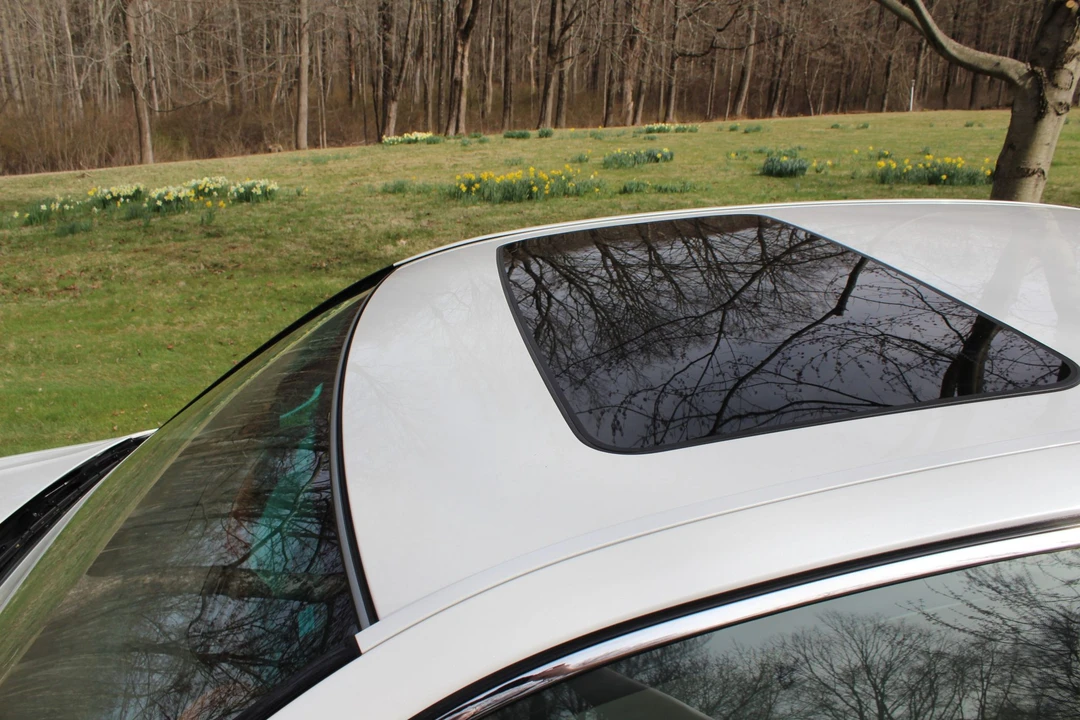 2006 Lexus LS 3rd Gen - Image 19 of 31