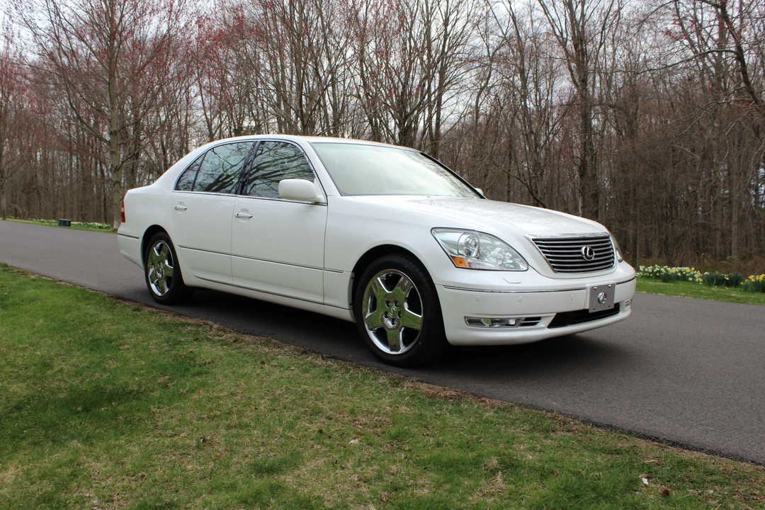2006 Lexus LS 3rd Gen - Image 9 of 31