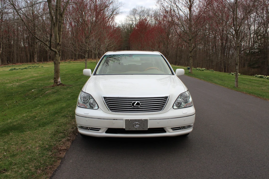 2006 Lexus LS 3rd Gen - Image 11 of 31