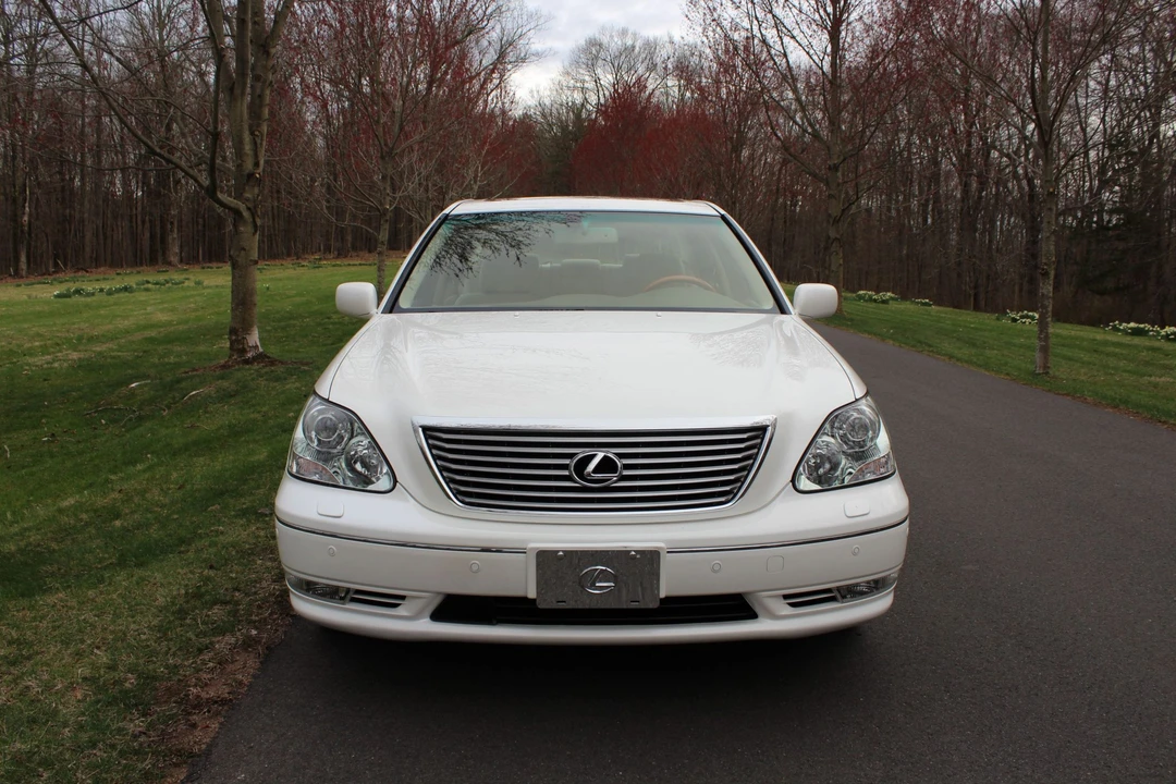 2006 Lexus LS 3rd Gen - Image 12 of 31