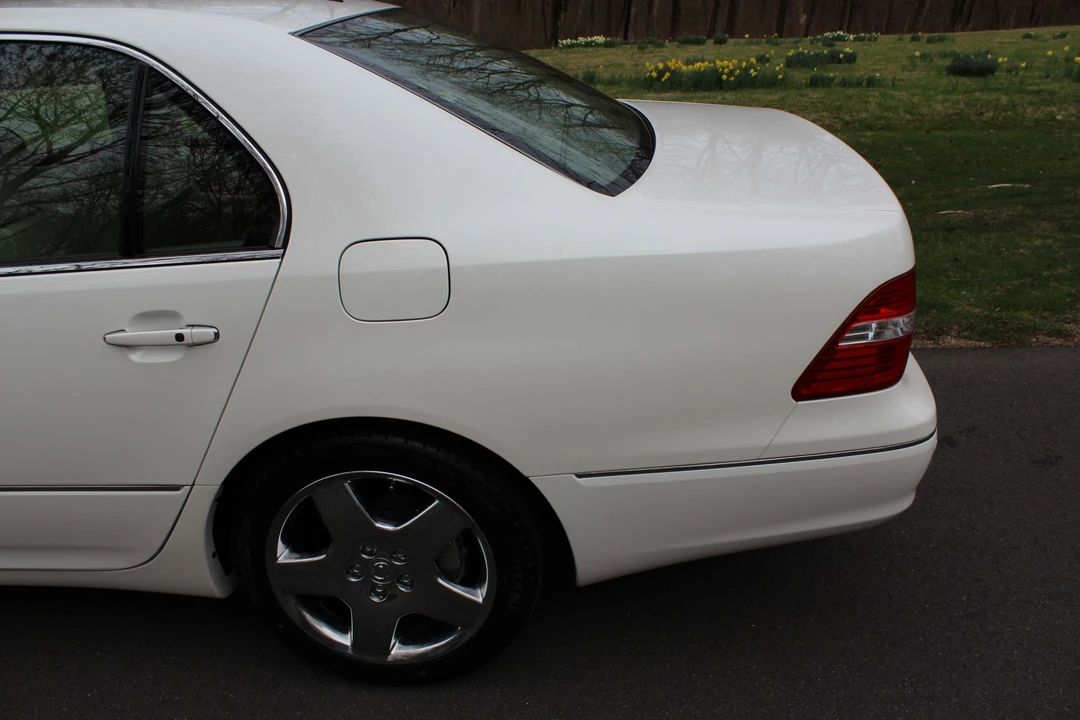 2006 Lexus LS 3rd Gen - Image 24 of 31