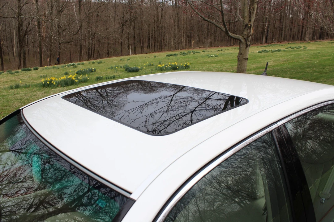 2006 Lexus LS 3rd Gen - Image 18 of 31