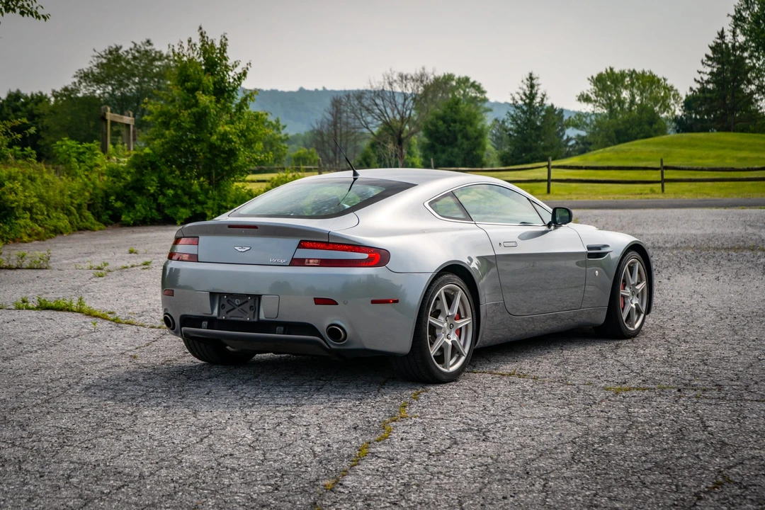 2007 Aston Martin V8 Vantage (2006-2017) - Image 13 of 31