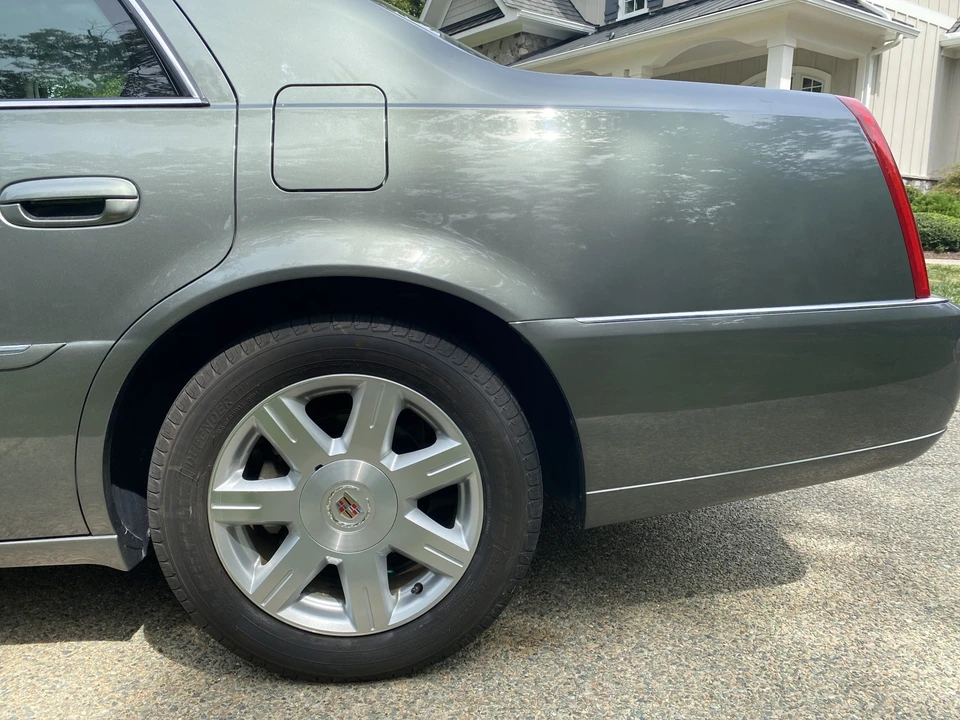2007 Cadillac DTS - Image 16 of 31