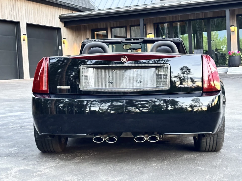 2007 Cadillac XLR - Image 8 of 31