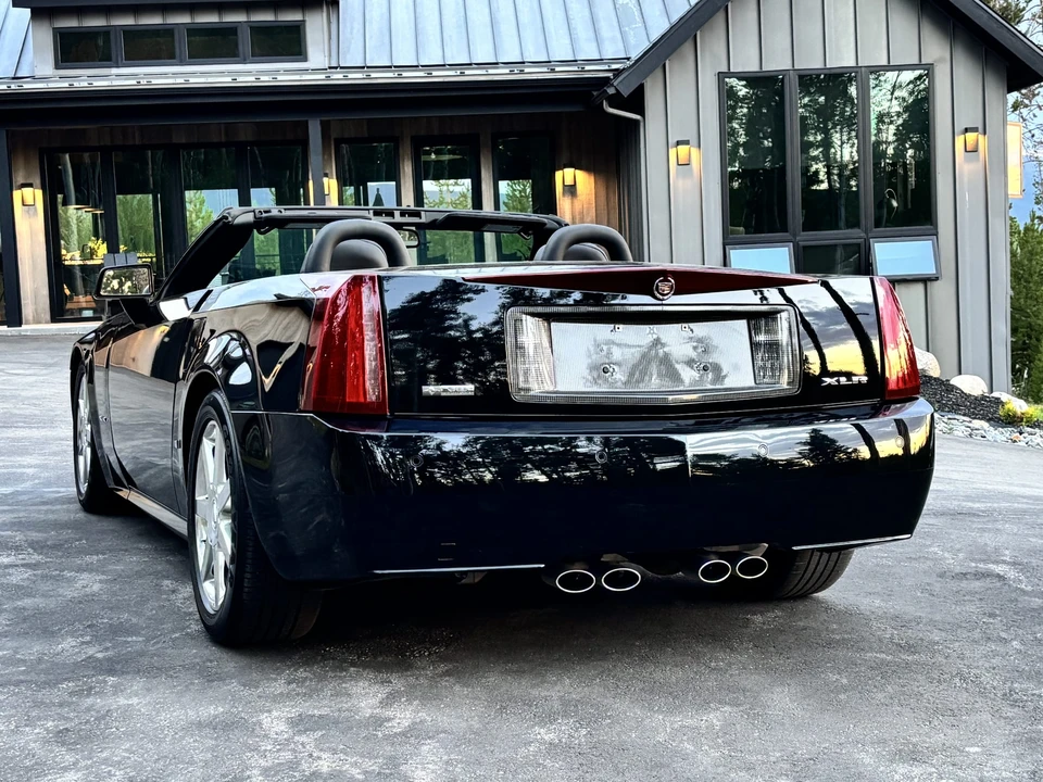 2007 Cadillac XLR - Image 7 of 31