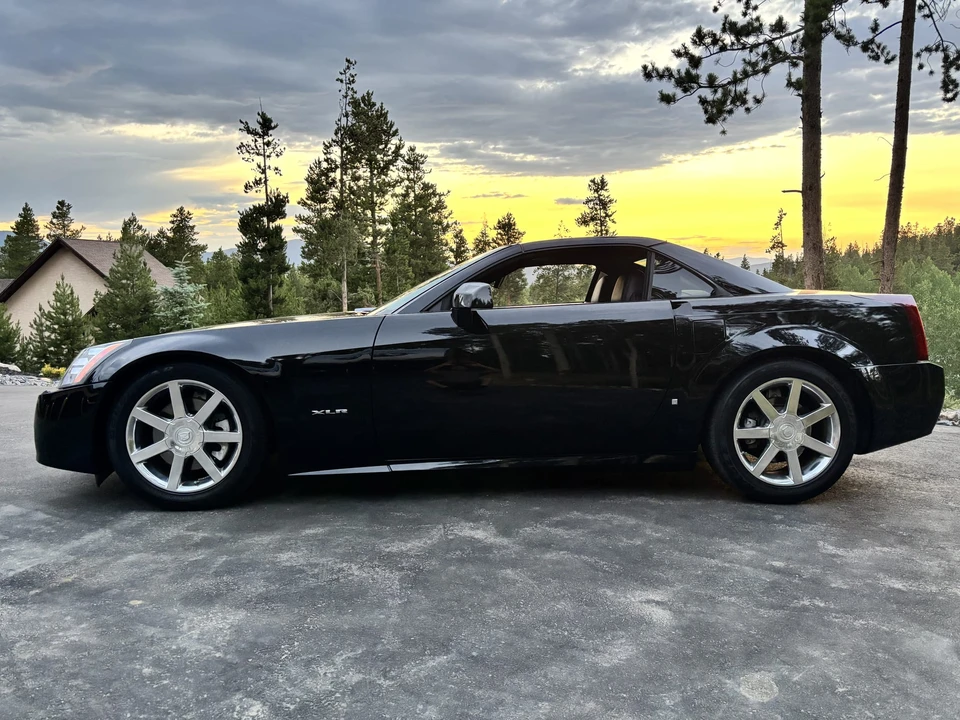 2007 Cadillac XLR - Image 5 of 31