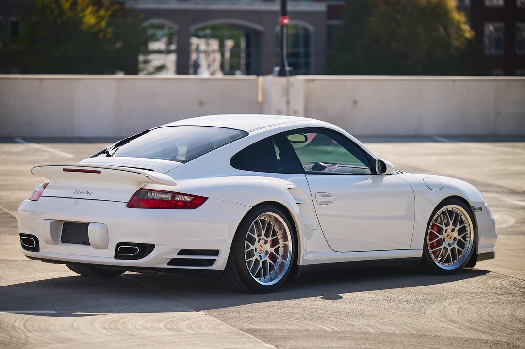 2007 Porsche 997 Turbo - Image 16 of 31