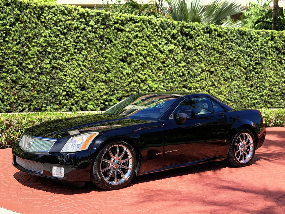 2008 Cadillac XLR-V - Image 21 of 31