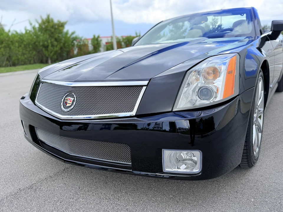 2008 Cadillac XLR-V - Image 31 of 31