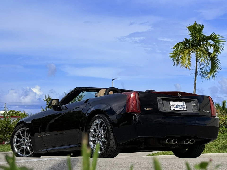 2008 Cadillac XLR-V - Image 26 of 31