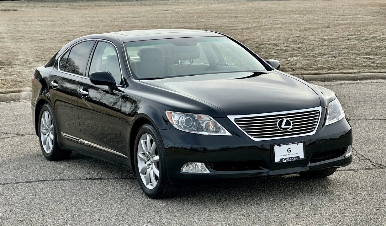 2008 Lexus LS 4th Gen - Image 16 of 31
