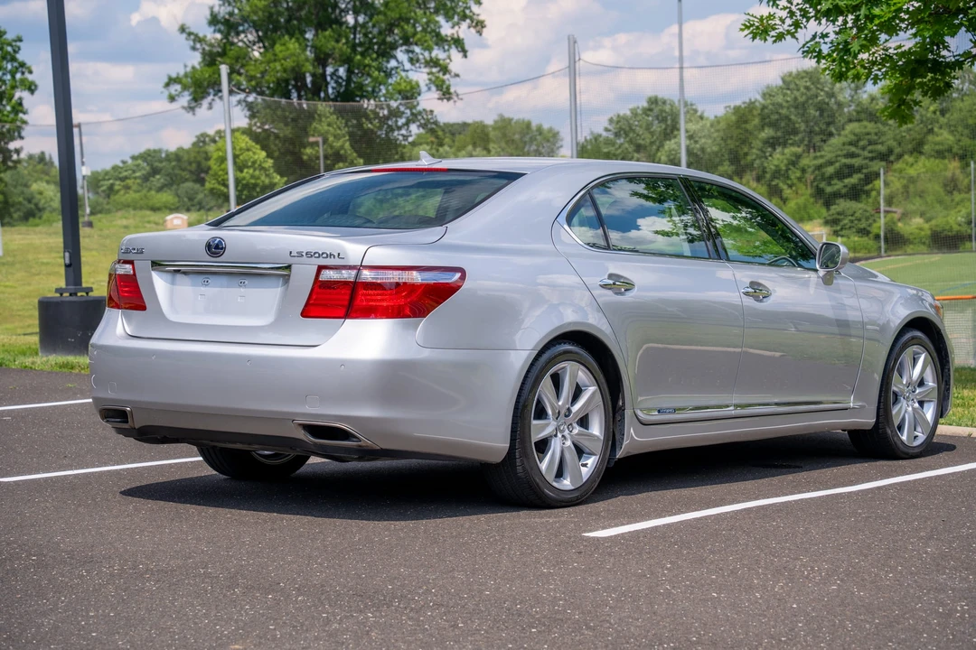 2008 Lexus LS 4th Gen - Image 6 of 31