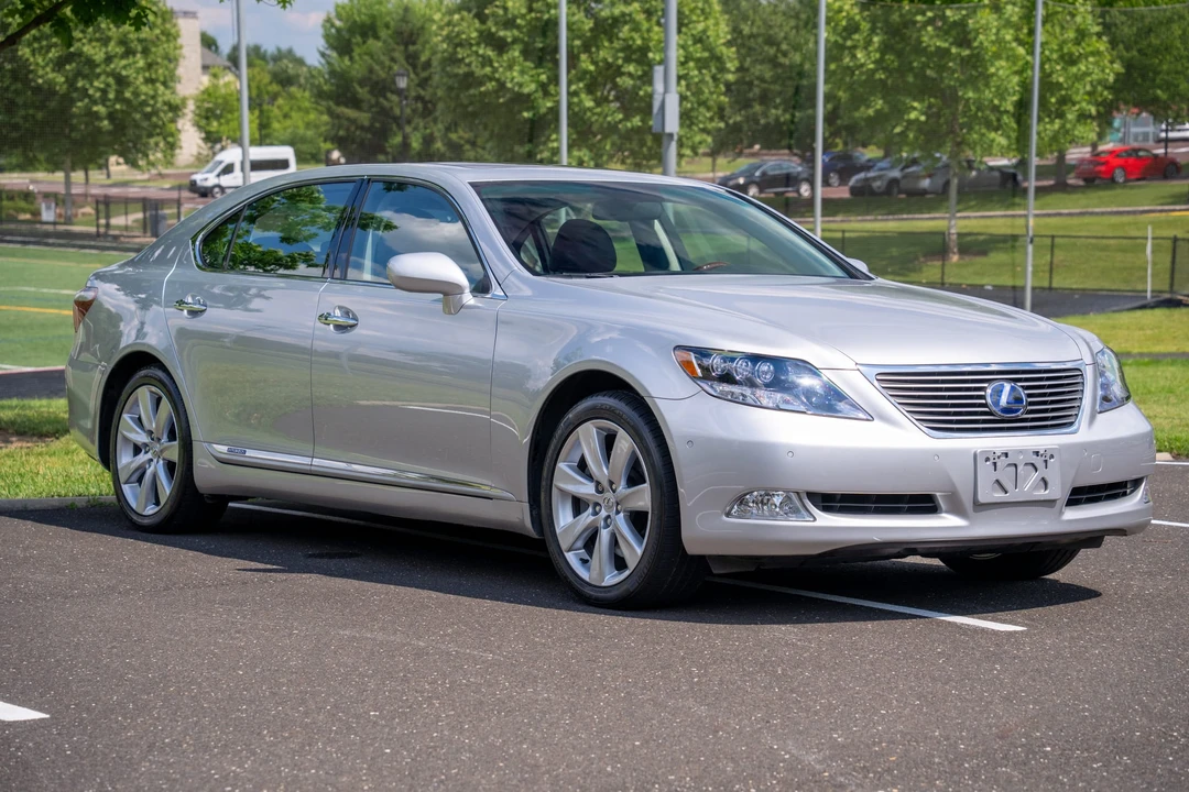 2008 Lexus LS 4th Gen - Image 8 of 31