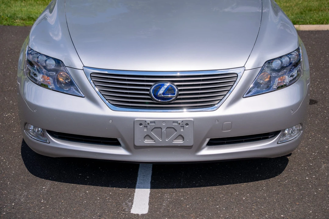 2008 Lexus LS 4th Gen - Image 15 of 31