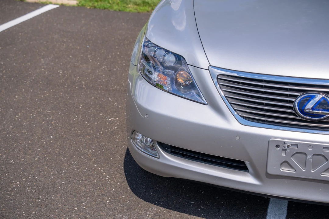2008 Lexus LS 4th Gen - Image 18 of 31