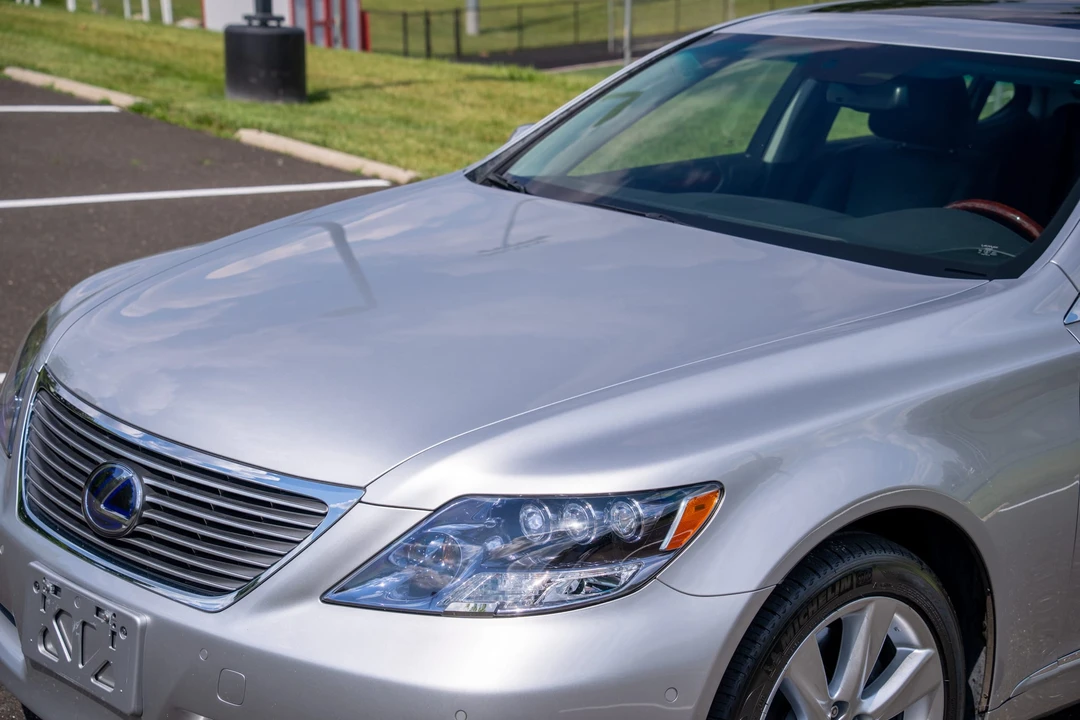 2008 Lexus LS 4th Gen - Image 12 of 31