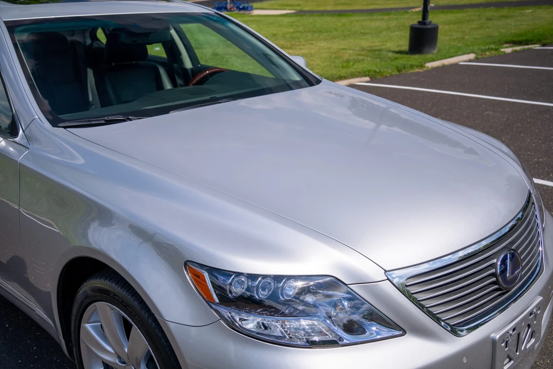 2008 Lexus LS 4th Gen - Image 13 of 31
