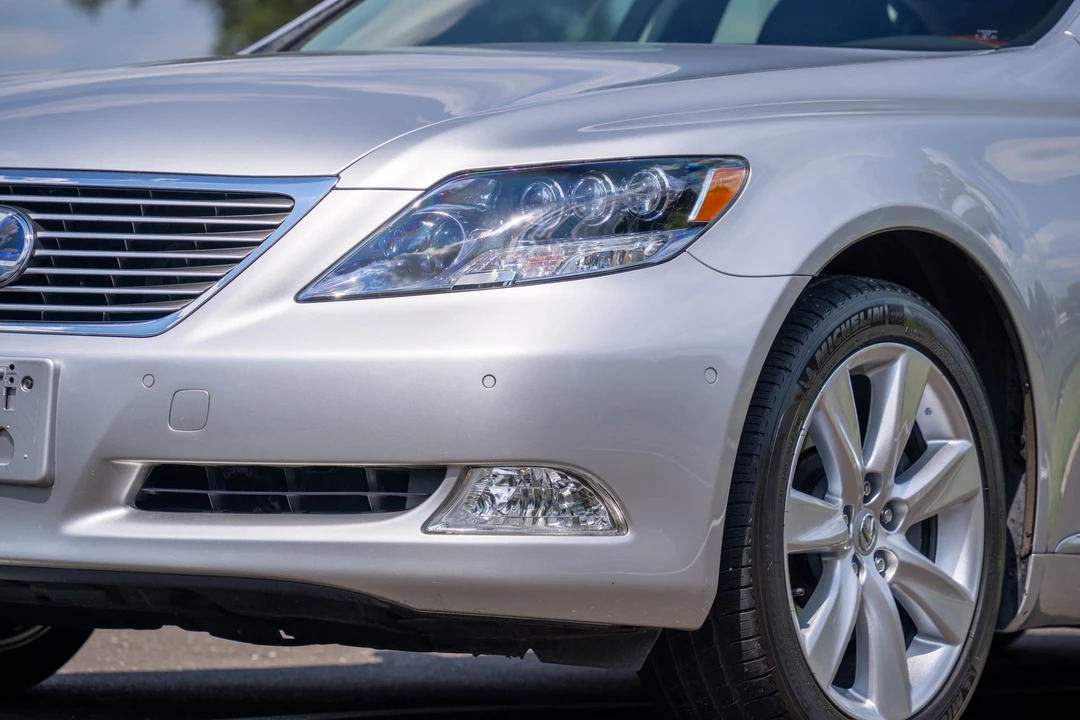 2008 Lexus LS 4th Gen - Image 19 of 31