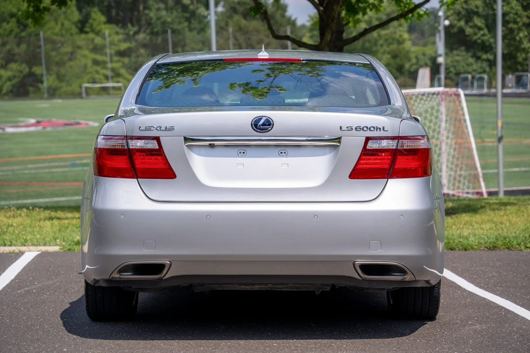2008 Lexus LS 4th Gen - Image 5 of 31