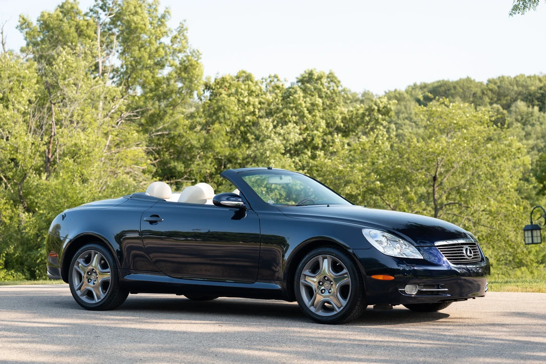 2008 Lexus SC430 - Image 18 of 31