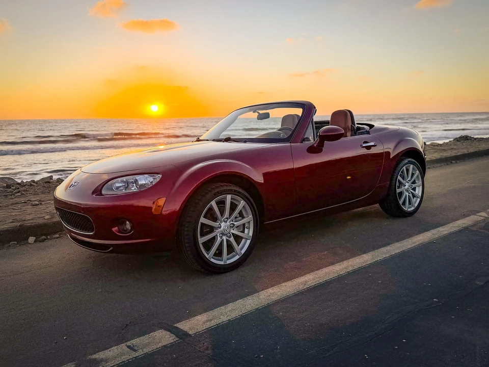 2008 Mazda NC MX-5 Miata - Image 16 of 31