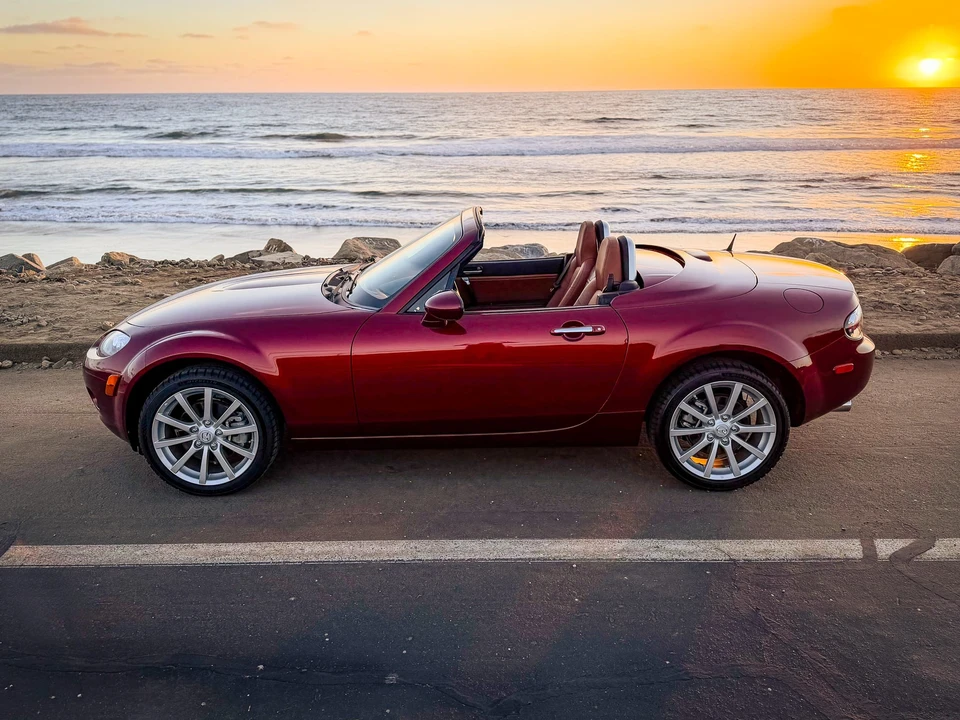 2008 Mazda NC MX-5 Miata - Image 20 of 31