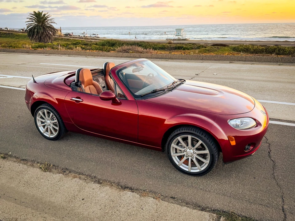 2008 Mazda NC MX-5 Miata - Image 3 of 31