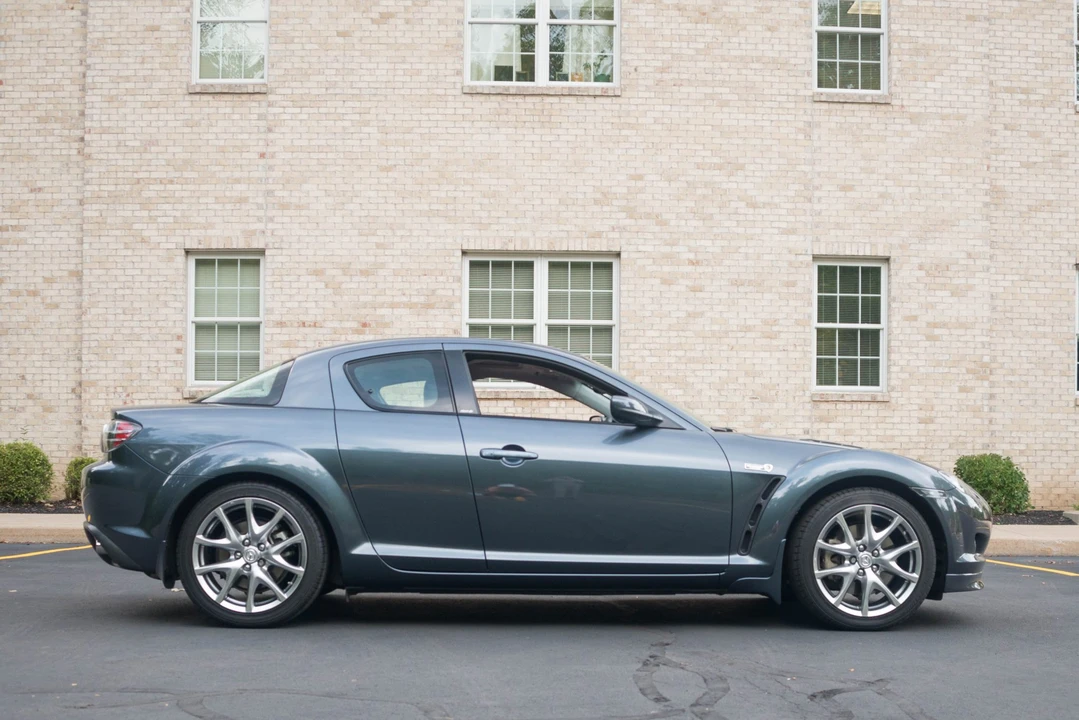 2008 Mazda RX-8 1st Gen - Image 26 of 31