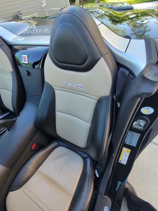 2008 Saturn Sky Red Line - Image 27 of 31