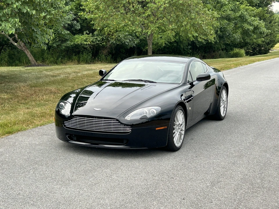 2009 Aston Martin V8 Vantage (2006-2017) - Image 13 of 31