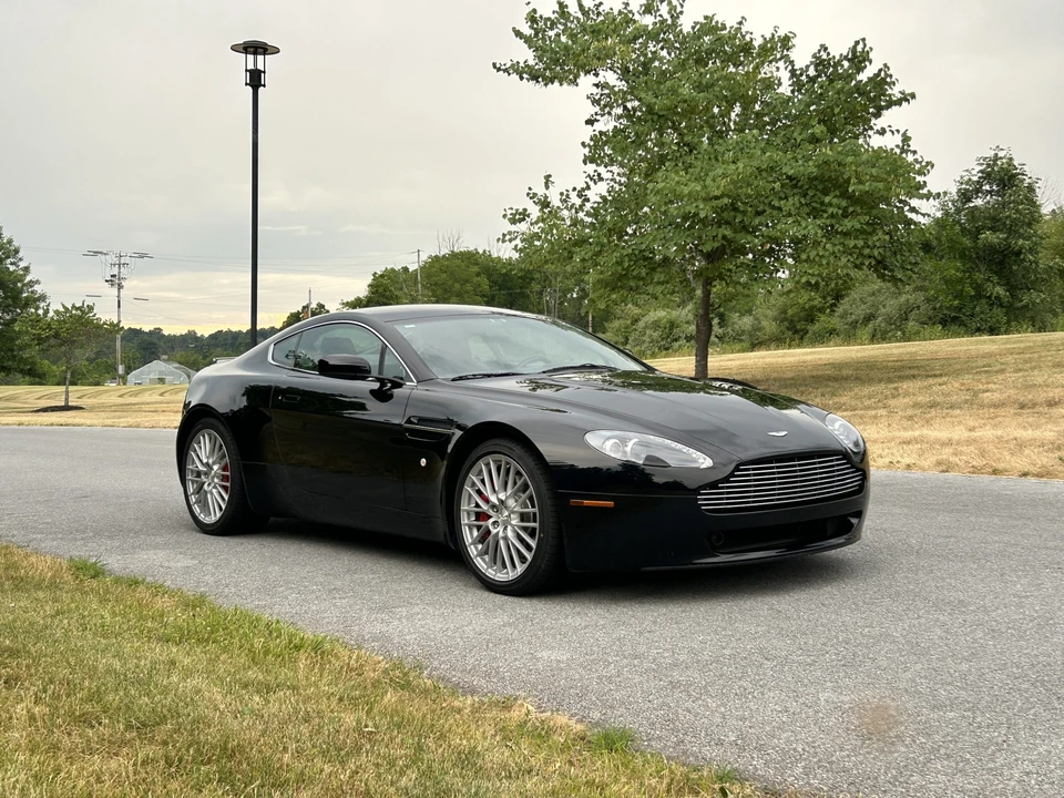 2009 Aston Martin V8 Vantage (2006-2017) - Image 19 of 31
