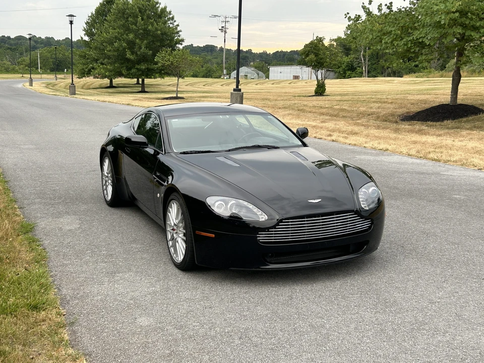 2009 Aston Martin V8 Vantage (2006-2017) - Image 18 of 31