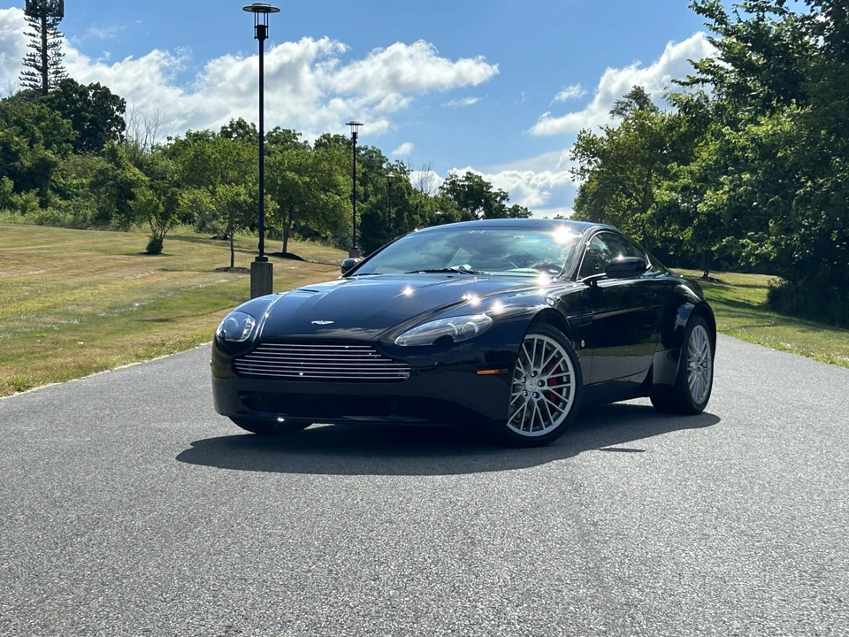 2009 Aston Martin V8 Vantage (2006-2017) - Image 8 of 31