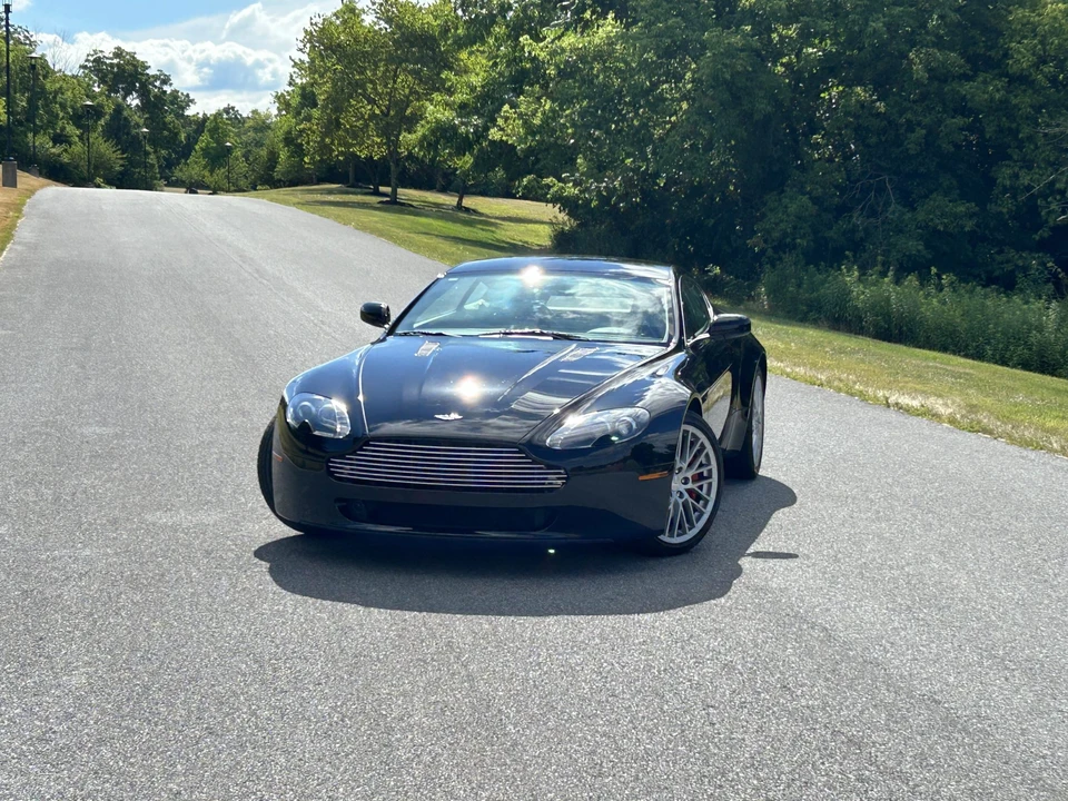 2009 Aston Martin V8 Vantage (2006-2017) - Image 14 of 31