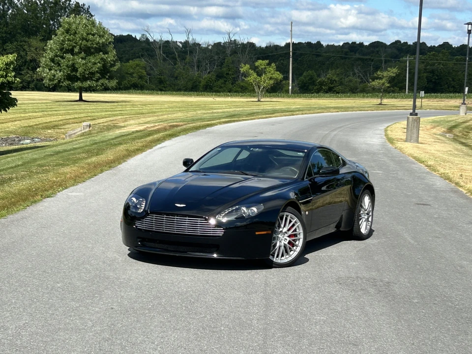 2009 Aston Martin V8 Vantage (2006-2017) - Image 11 of 31