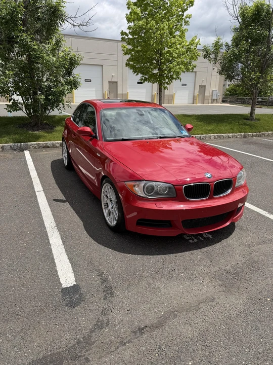 2009 BMW E82 135i & 135is - Image 9 of 31