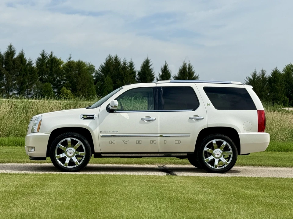 2009 Cadillac Escalade & EXT 3rd Gen - Image 15 of 31