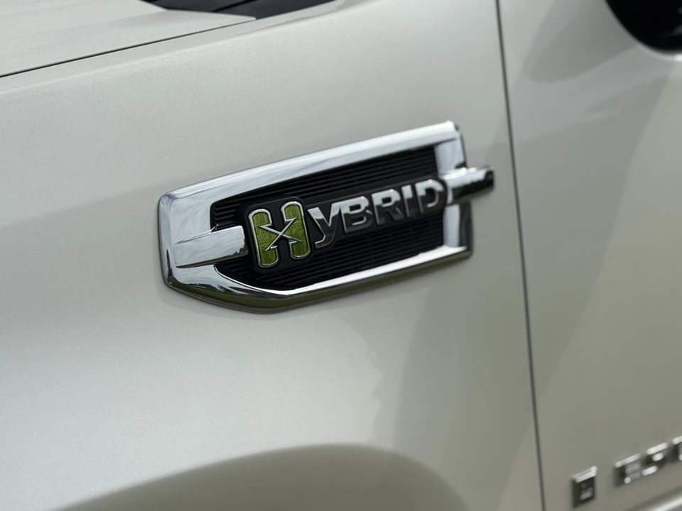 2009 Cadillac Escalade & EXT 3rd Gen - Image 29 of 31