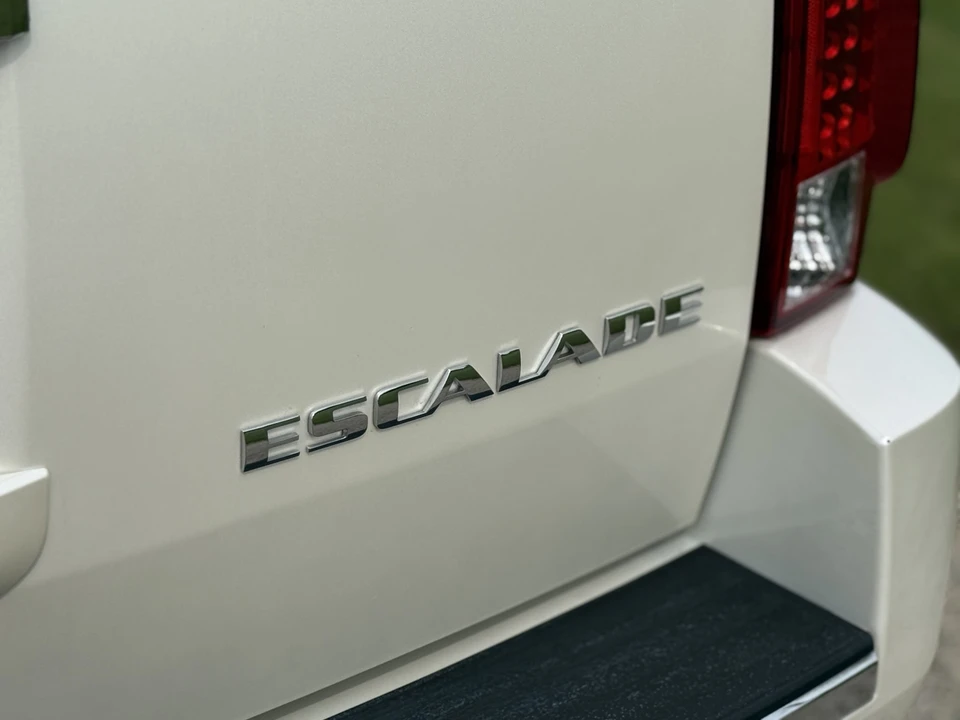 2009 Cadillac Escalade & EXT 3rd Gen - Image 26 of 31