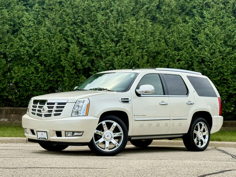 2009 Cadillac Escalade & EXT 3rd Gen - Image 4 of 31