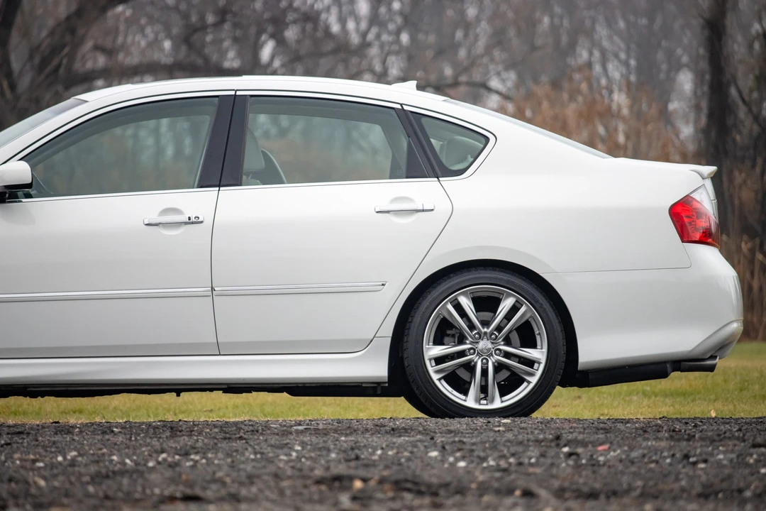 2009 Infiniti M 3rd Gen - Image 29 of 31