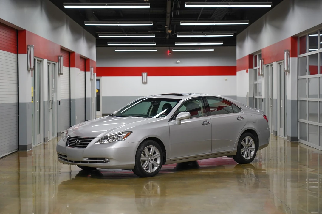 2009 Lexus ES 5th Gen - Image 18 of 31